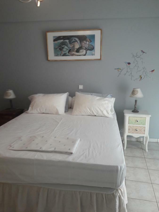 4Epoxes Apartment Tinos Exterior photo